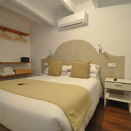 Port Antic By My Ti מלון 3*