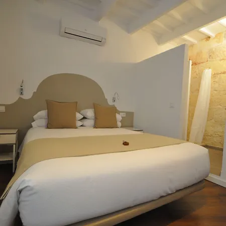 Port Antic By My Ti 3* סיוטאדלה