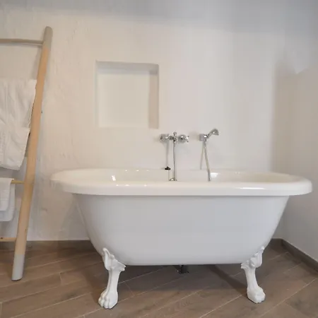 Port Antic By My Ti סיוטאדלה