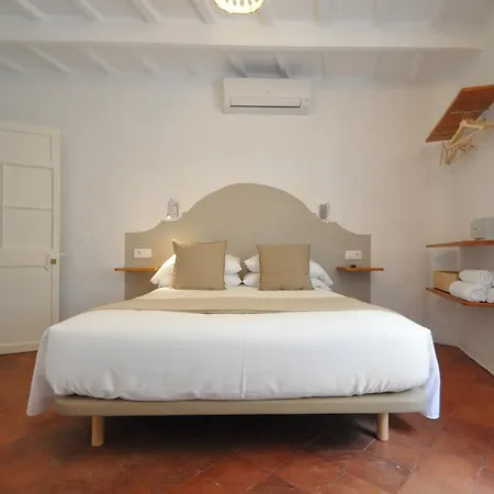 Port Antic By My Ti מלון